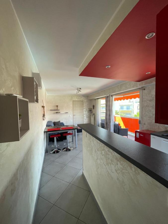 Superbe 2 Pieces Appartement A 5Min De La Mer Free Wifi Et Parking นีซ ภายนอก รูปภาพ